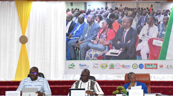 Burkina : Le gouvernement réorganise les AG des sociétés d’Etat et des établissements de prévoyance sociale