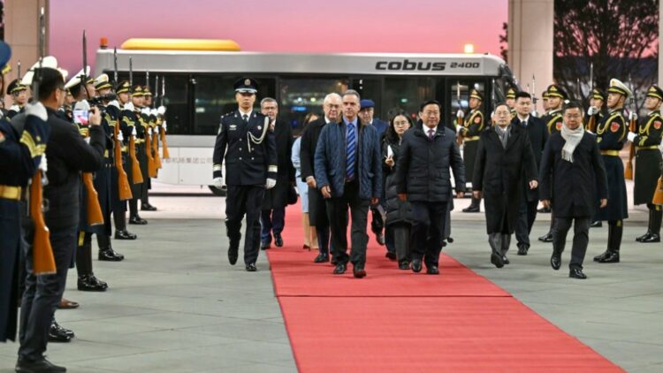 Chine: le président uruguayen à Beijing pour une visite d’État