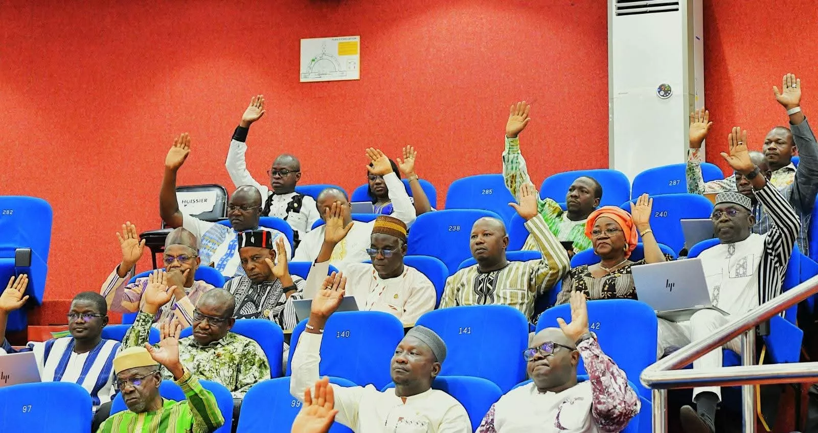 Burkina Faso : l’Assemblée législative du Peuple adopte le nouveau Code du travail