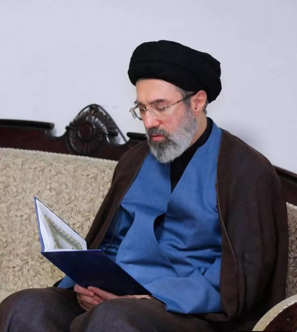 L’Iran à un Tournant Historique : Mort du Guide Suprême et Début d’une Nouvelle Ère
